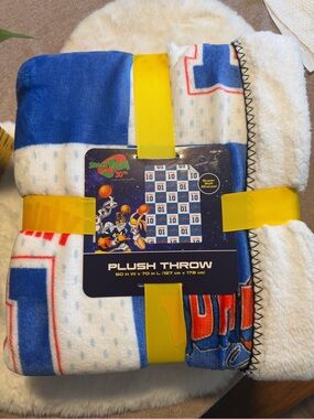 Space Jam Plush Throw - Blue, White, Red